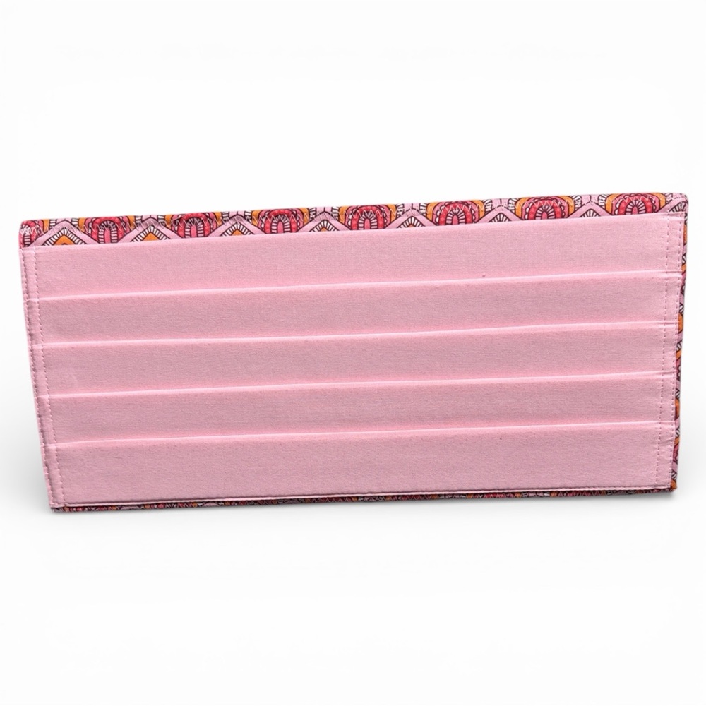 Hand Crafted Fabric Playing Card Holder 5 Pockets with Snap Closure 10.5” Pink - Picture 4 of 9